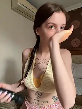 Sweet Evva online show from September 13, 2025, 3:45 pm