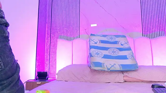 Sofia martiin online show from February 25, 2026, 3:05 am