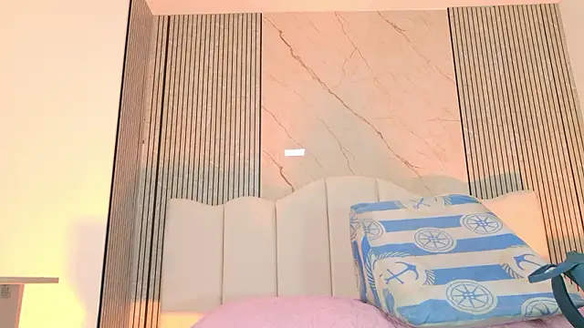 Sofia martiin online show from March 15, 2026, 3:12 am