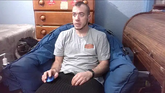 ScubaStevex online show from December 2, 2024, 6:41 am