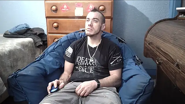 ScubaStevex online show from December 6, 2024, 10:49 am