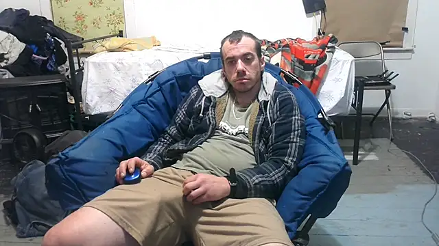 ScubaStevex online show from February 19, 2025, 9:28 am