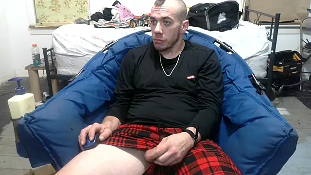 ScubaStevex online show from February 25, 2025, 6:25 am