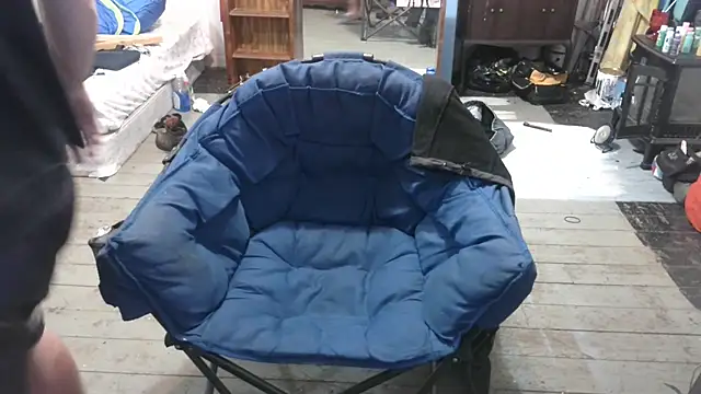 ScubaStevex online show from March 17, 2025, 5:16 pm