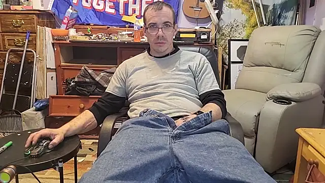 ScubaStevex online show from February 2, 2026, 10:08 pm