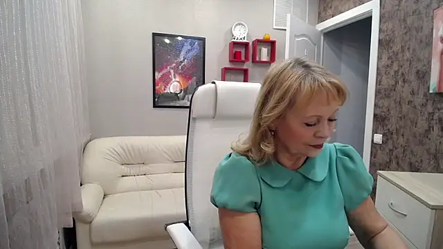 Milla Cutie18 online show from October 13, 2025, 5:29 am