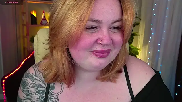 ZaraReignn online show from March 4, 2025, 9:11 pm