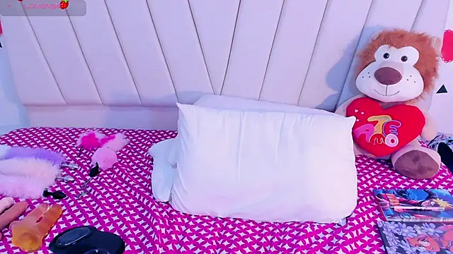 MorganitaX online show from March 12, 2025, 3:40 pm