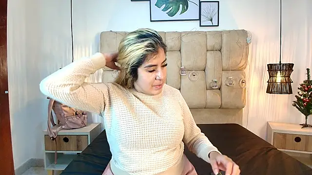 AdharaSmithh online show from January 8, 2026, 7:05 pm