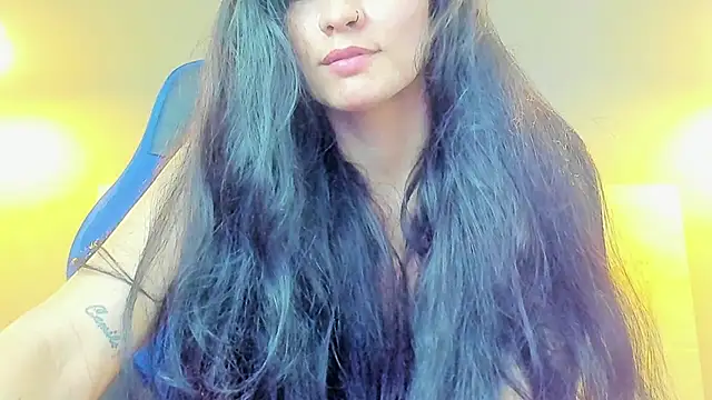 elissa iris online show from January 2, 2025, 11:38 pm