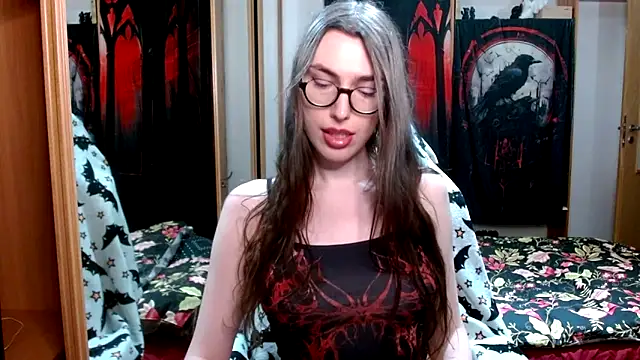 bluerose00 online show from November 7, 2025, 9:48 pm