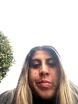 girl anni online show from September 29, 2025, 10:25 pm