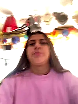 girl anni online show from October 20, 2025, 5:02 pm