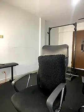 Violetrousse online show from October 9, 2025, 7:23 pm