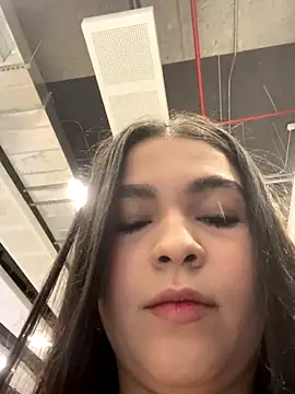 Blancanievess online show from October 25, 2025, 11:21 pm