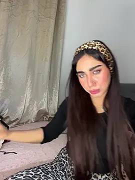 Meryem Queen online show from April 17, 2026, 11:19 pm