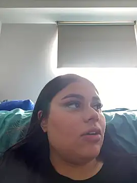 alissonfernandez  online show from January 29, 2025, 5:24 pm