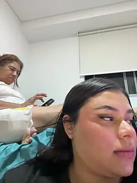 alissonfernandez  online show from February 2, 2025, 1:34 am