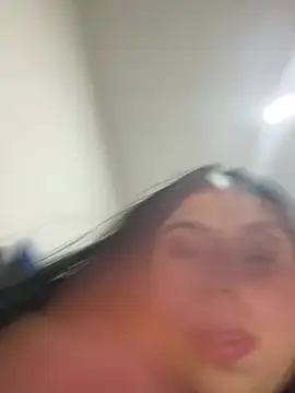 alissonfernandez  online show from February 6, 2025, 11:48 pm