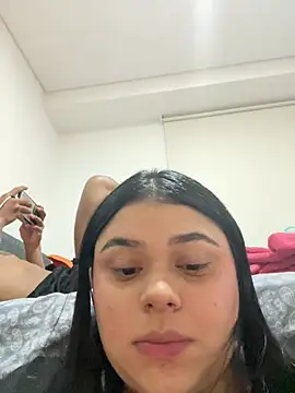 alissonfernandez  online show from February 9, 2025, 6:01 am