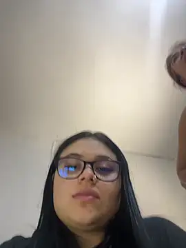 Snapshot of alissonfernandez_ chatting on April 25, 2026, 5:10 pm alissonfernandez online show from April 25, 2026, 5:10 pm