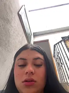 Snapshot of alissonfernandez_ chatting on May 21, 2026, 5:31 pm alissonfernandez online show from May 21, 2026, 5:31 pm