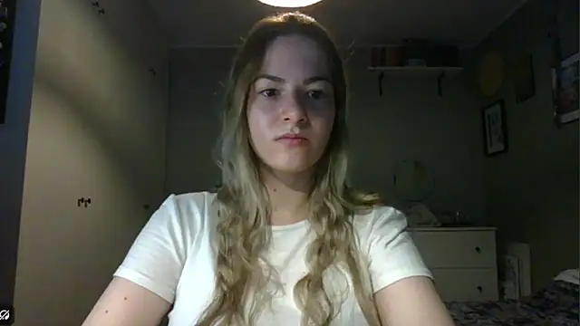 Snapshot of ROSIEx_sweet chatting on October 22, 2025, 6:46 am ROSIEx sweet online show from October 22, 2025, 6:46 am