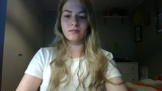 Snapshot of ROSIEx_sweet chatting on October 31, 2025, 8:15 am ROSIEx sweet online show from October 31, 2025, 8:15 am