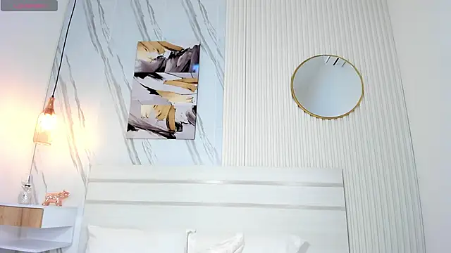 Sara Lewwis online show from February 7, 2025, 3:08 pm