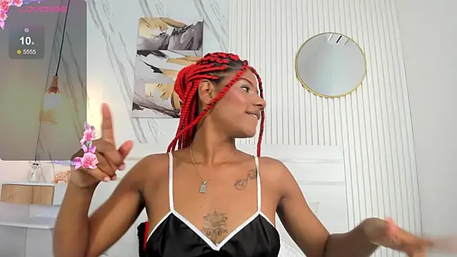 Sara Lewwis online show from February 12, 2025, 11:29 am