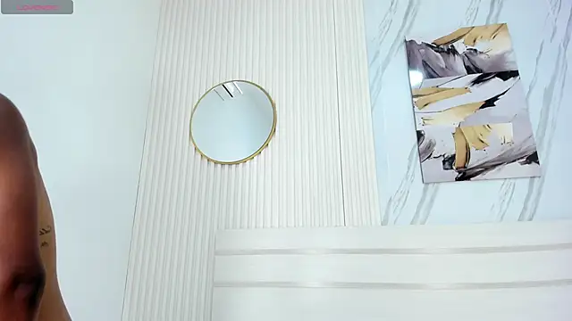 Sara Lewwis online show from November 5, 2025, 11:43 am