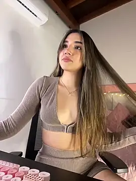 AniiRose online show from October 13, 2025, 1:38 am