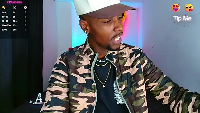 Snapshot of Aroonpapisex chatting on February 15, 2026, 12:18 am Aroonpapisex online show from February 15, 2026, 12:18 am