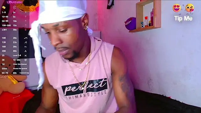 Aroonpapisex online show from March 27, 2026, 3:56 am