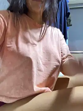 kiyomi-amour online show from December 5, 2024, 7:27 am