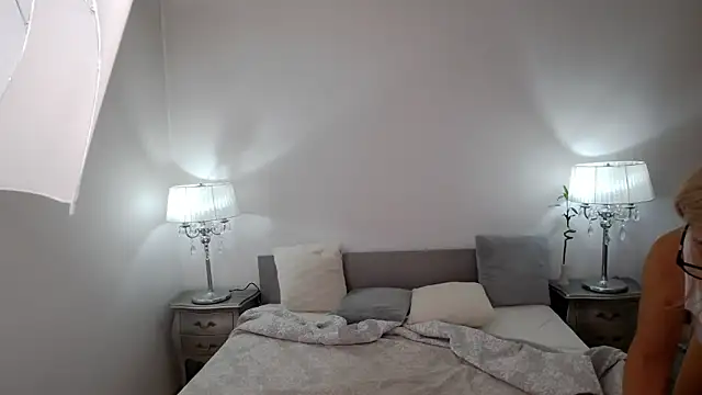 Angelina33 online show from October 16, 2025, 2:45 am