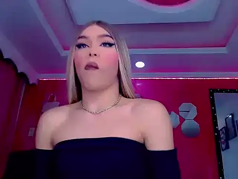 Snapshot of TiffanyMackensyy chatting on October 28, 2025, 10:01 pm TiffanyMackensyy online show from October 28, 2025, 10:01 pm