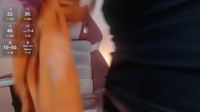 NAOMI WINDSOR online show from January 3, 2025, 7:29 pm