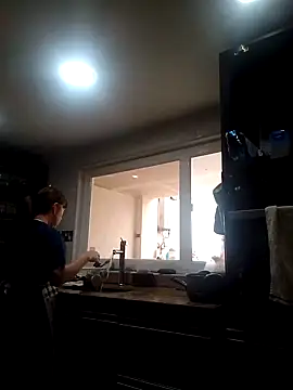 MARYQUANT online show from October 16, 2025, 3:46 pm