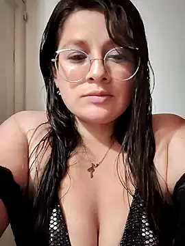 Snapshot of Neve_Collins chatting on January 12, 2025, 5:34 am Neve Collins online show from January 12, 2025, 5:34 am