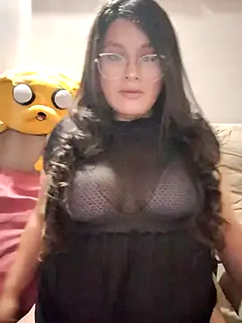 Snapshot of Neve_Collins chatting on February 16, 2025, 5:04 am Neve Collins online show from February 16, 2025, 5:04 am