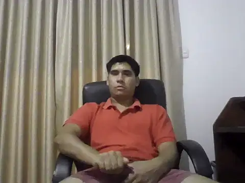 estudiante69 online show from December 4, 2024, 12:52 am