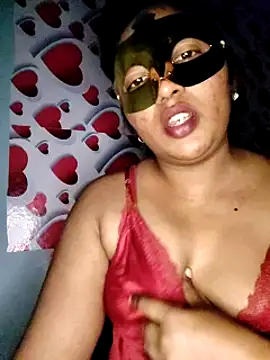 Snapshot of RomeoJuliet345 chatting on January 24, 2025, 10:51 pm RomeoJuliet345 online show from January 24, 2025, 10:51 pm