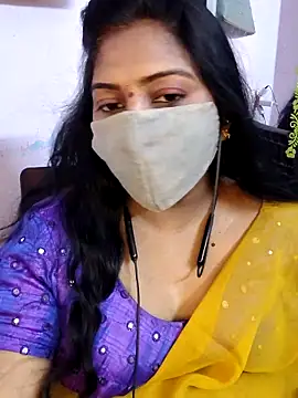 RomeoJuliet345 online show from May 16, 2026, 5:12 pm
