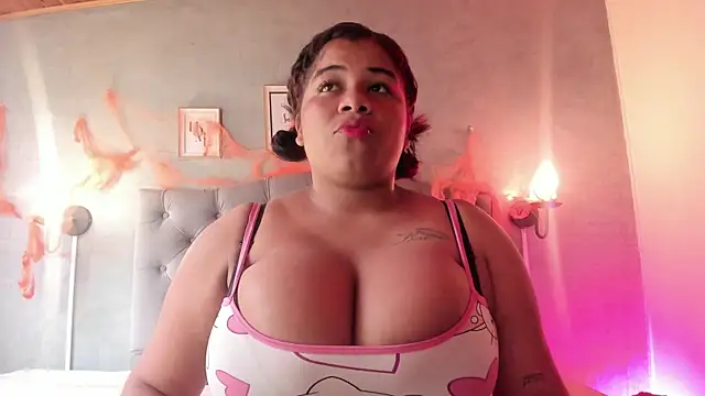 MeridaLane online show from October 15, 2025, 3:01 pm