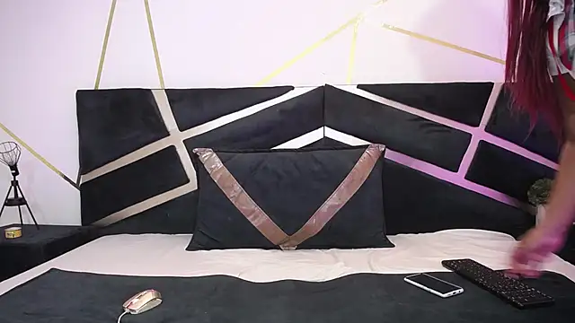 Candy Bony online show from January 13, 2025, 5:12 pm