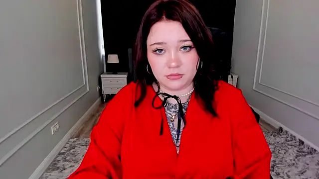 MoonLghte online show from March 16, 2025, 12:55 pm