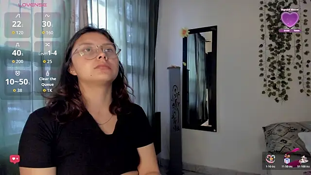 Noellesable online show from October 30, 2025, 5:24 pm