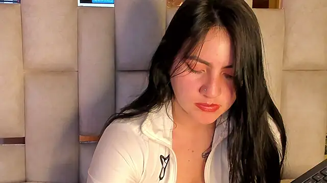 Snapshot of jenifer__power10 chatting on January 5, 2025, 4:06 pm jenifer power10 online show from January 5, 2025, 4:06 pm