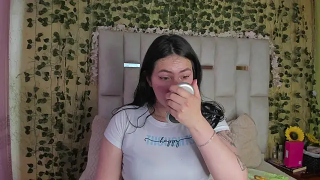 Snapshot of jenifer__power10 chatting on March 12, 2025, 1:40 pm jenifer power10 online show from March 12, 2025, 1:40 pm